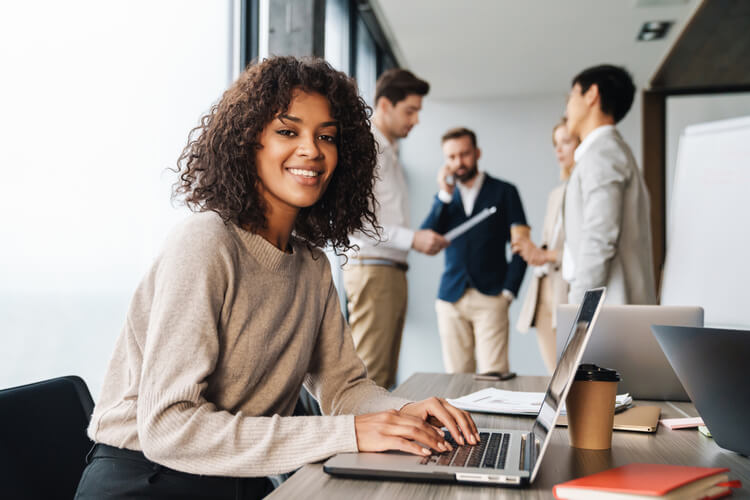 business funding 24 hrs beautiful woman at laptop