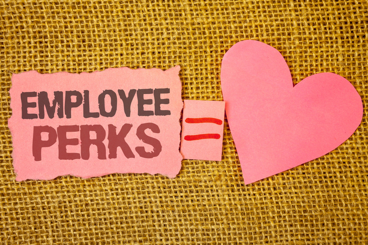 treat employees Labor Day perks crafts